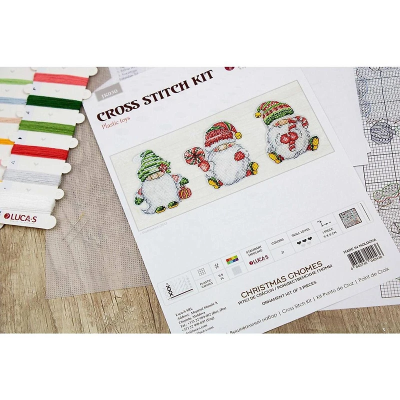 Luca-S Christmas Gnomes Plastic Canvas Counted Cross Stitch Kit
