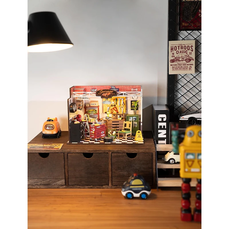 Rolife Garage Workship DIY Miniature House Kit