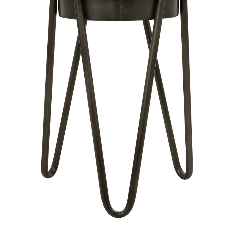 The Novogratz Black Metal Modern Planter Set