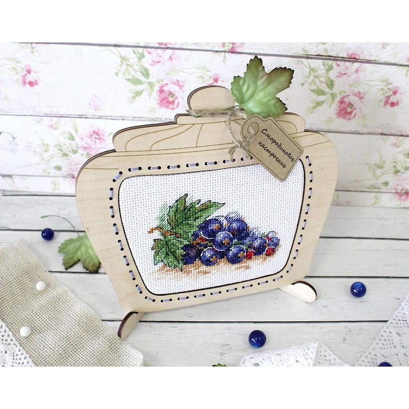 MP Studia Ripe Currant Cross Stitch Kit