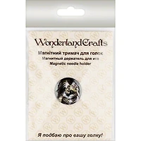 Wonderland Crafts Fluffy Cat Magnetic Needle Holder