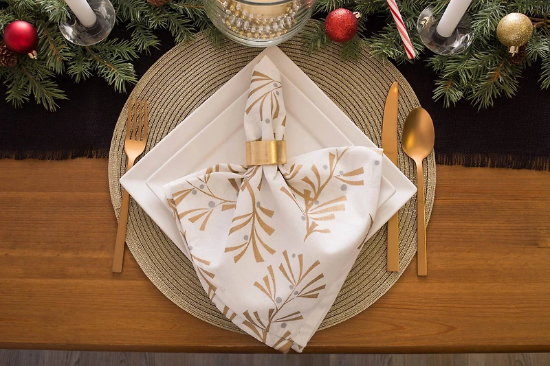 DII® Metallic Gold Round Polypropylene Woven Placemat (Set of 4)