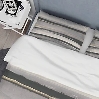 Designart 'Glamorous Morning Fog III' Glam Bedding Set