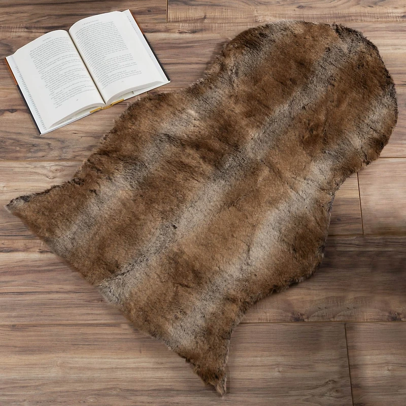 Hastings Home Faux Sheepskin Fur Rug