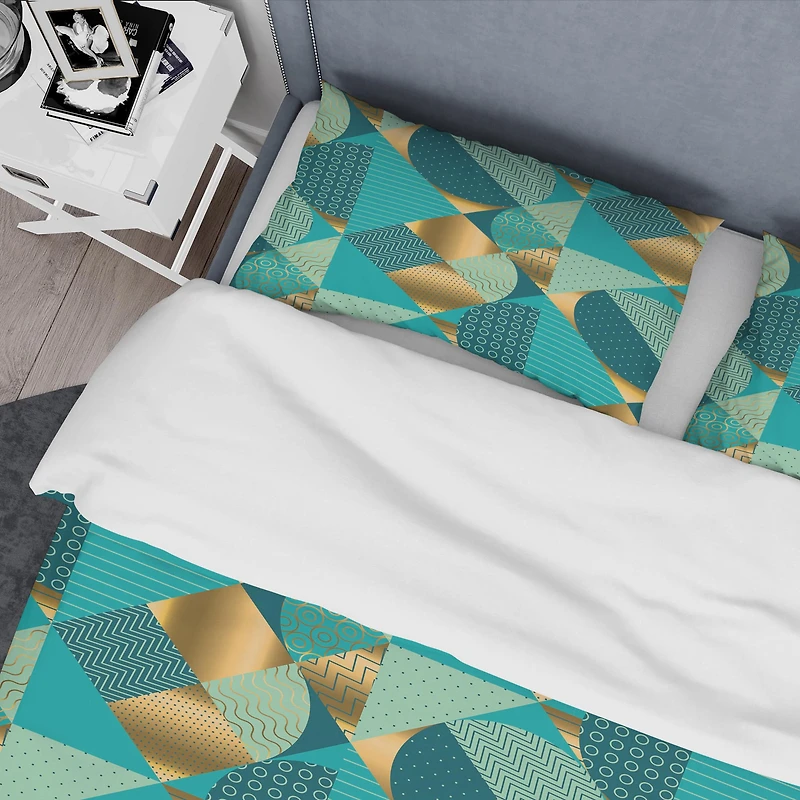 Designart 'Gold and Blue Dynamics II' Mid-Century Duvet Cover Set