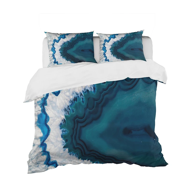 Designart 'Strick & Bolton Villere 'Blue Brazilian Geode' Bedding Set