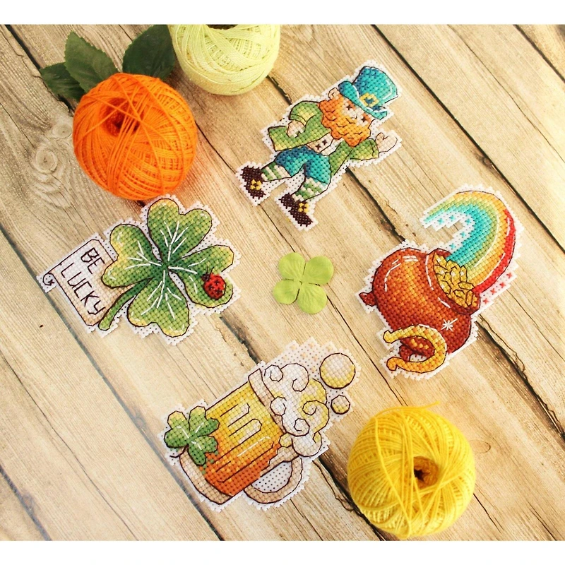 MP Studia St. Patrick's Day Magnets Plastic Canvas Counted Cross Stitch Kit