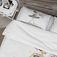 Designart 'Girl Holding a Gift' Glamour Bedding Set