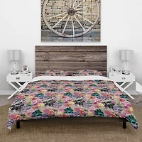 Designart 'Black Chrysanthemum And Blooming Roses' Floral Bedding Set