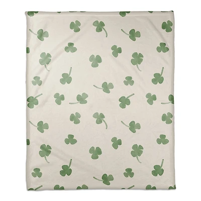 Tiny Shamrock Pattern 50" x 60" Coral Fleece Blanket