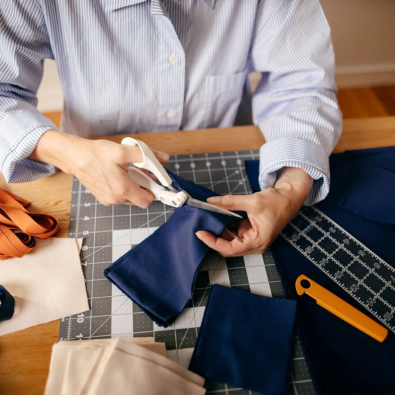 Fiskars® Amplify® RazorEdge™ Fabric Shears