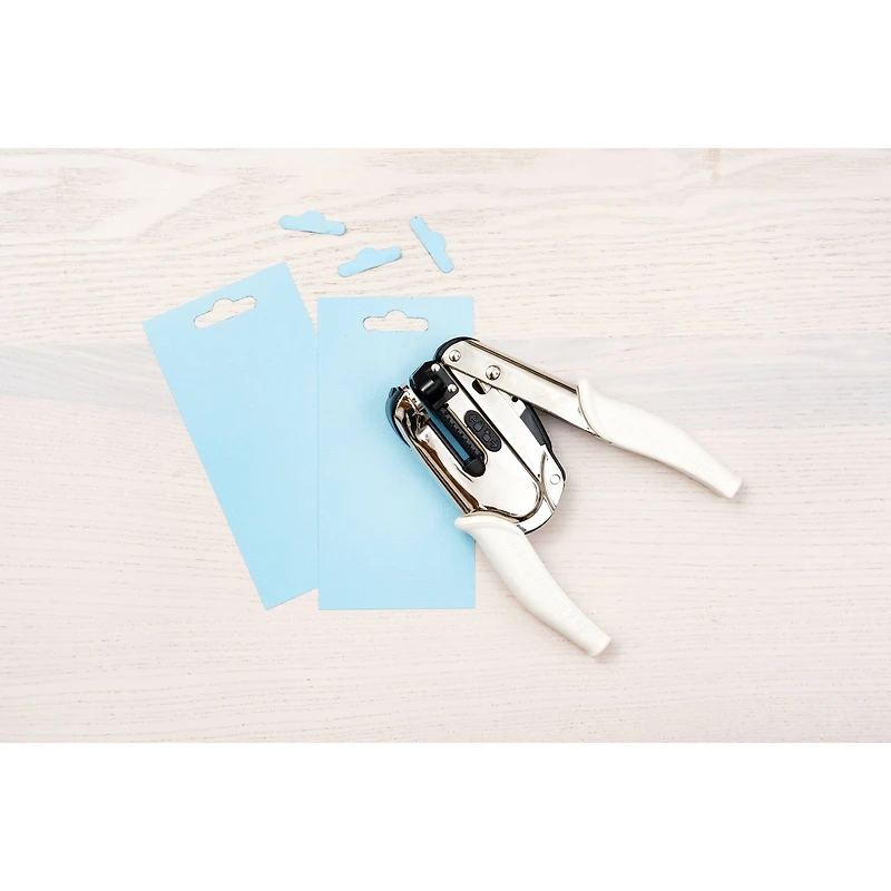 We R Memory Keepers® Crop-A-Dile® Euro Hook Power Punch