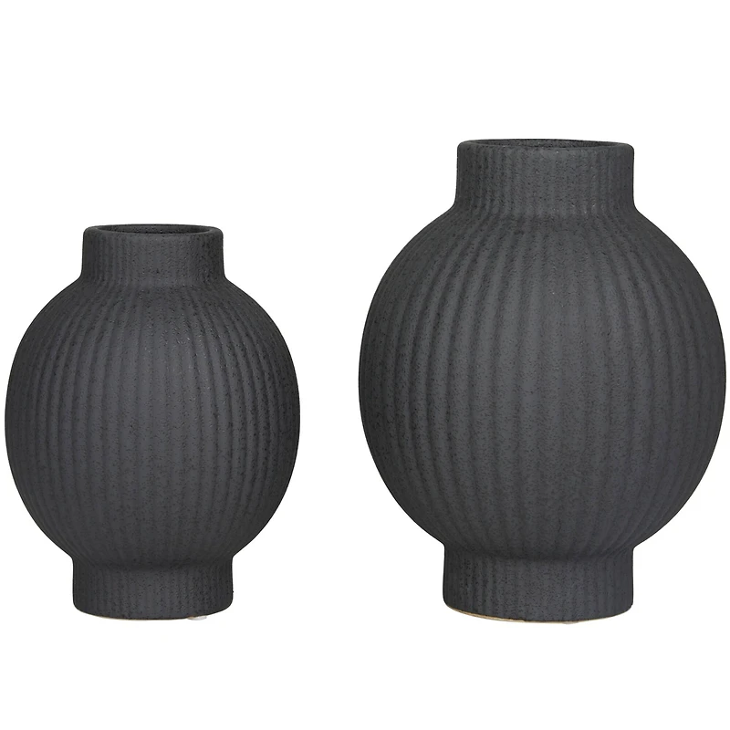 CosmoLiving by Cosmopolitan Black Ceramic Ribbed Vase Set of 2 11", 9"