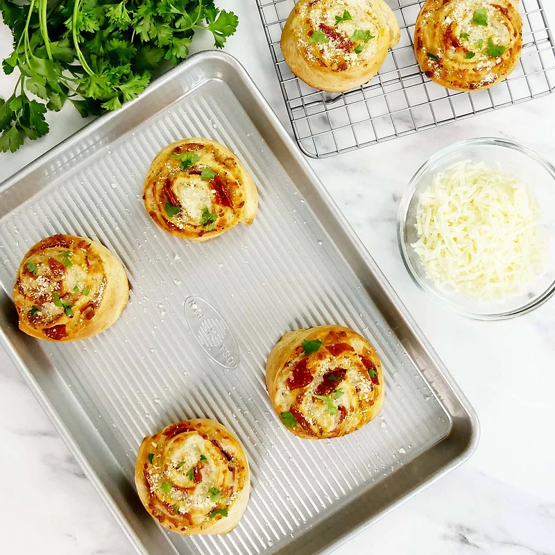 USA Pan® Quarter Sheet Pan