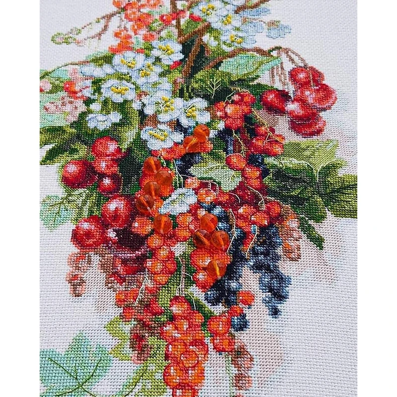 Charivna Mit Cross Stitch Kit Sweet Berry