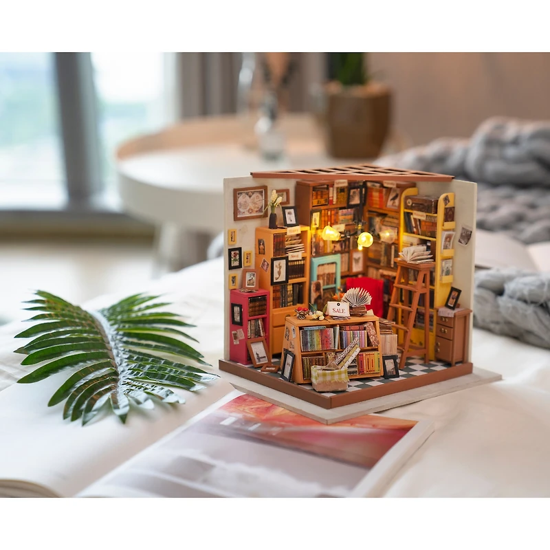 Rolife® Sam's Study DIY Miniature House Kit
