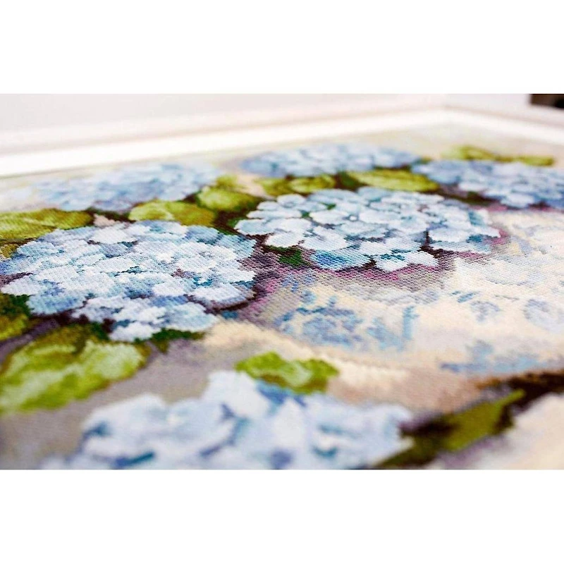 Luca-s Hydrangeas  B2328L Counted Cross Stitch Kit