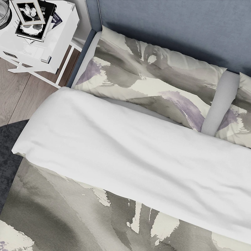 Designart 'minimal geometric Gesture IV' Geometric Bedding Set