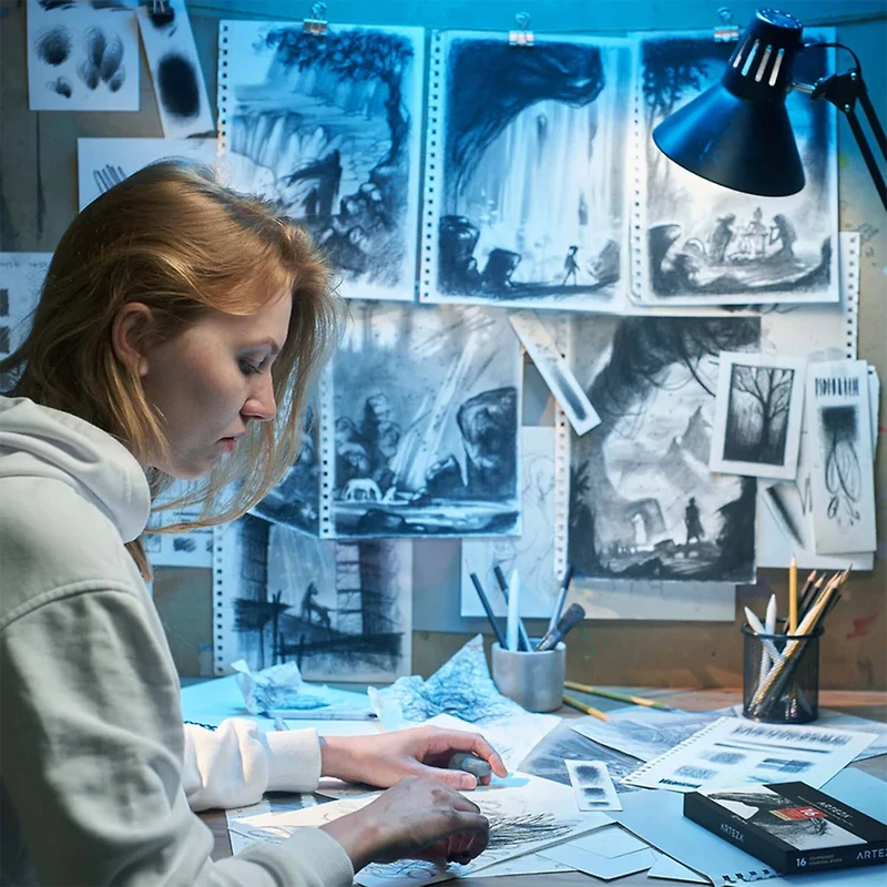 Arteza® Medium & Hard Grade Compressed Charcoal Set