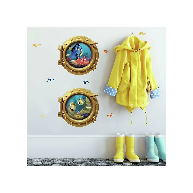 RoomMates Finding Nemo Peel & Stick Giant Wall Decals