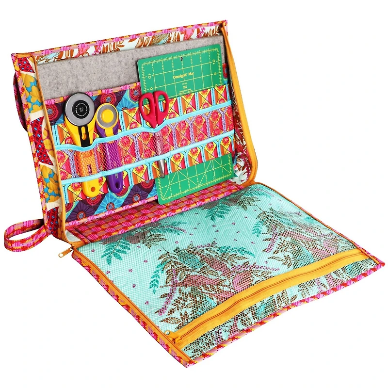 ByAnnie™ Tools of the Trade Pattern