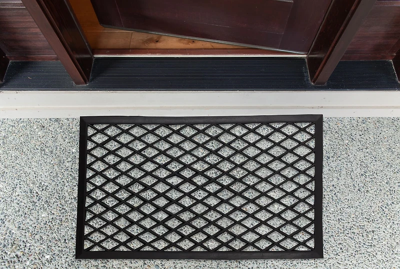 DII® Diamond Lattice Rubber Doormat