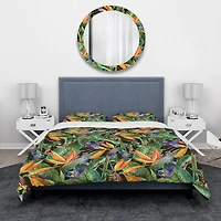 Designart 'Tropical Pattern with Exotic Flowers' Tropical Bedding Set