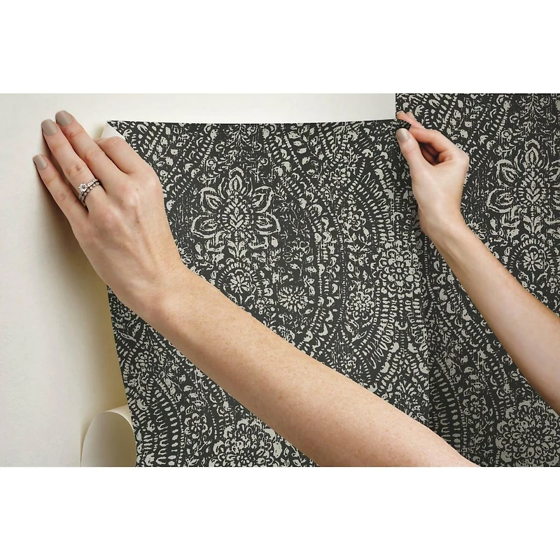 RoomMates Ornate Ogee Peel & Stick Wallpaper