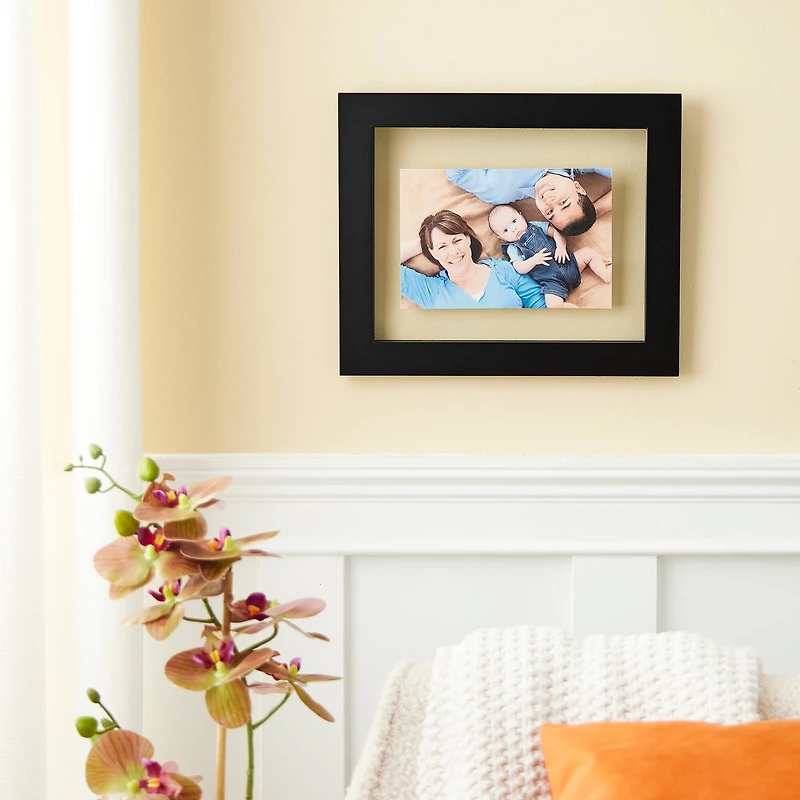 Gallery 8" x 10" Black Float Frame by Studio Décor®