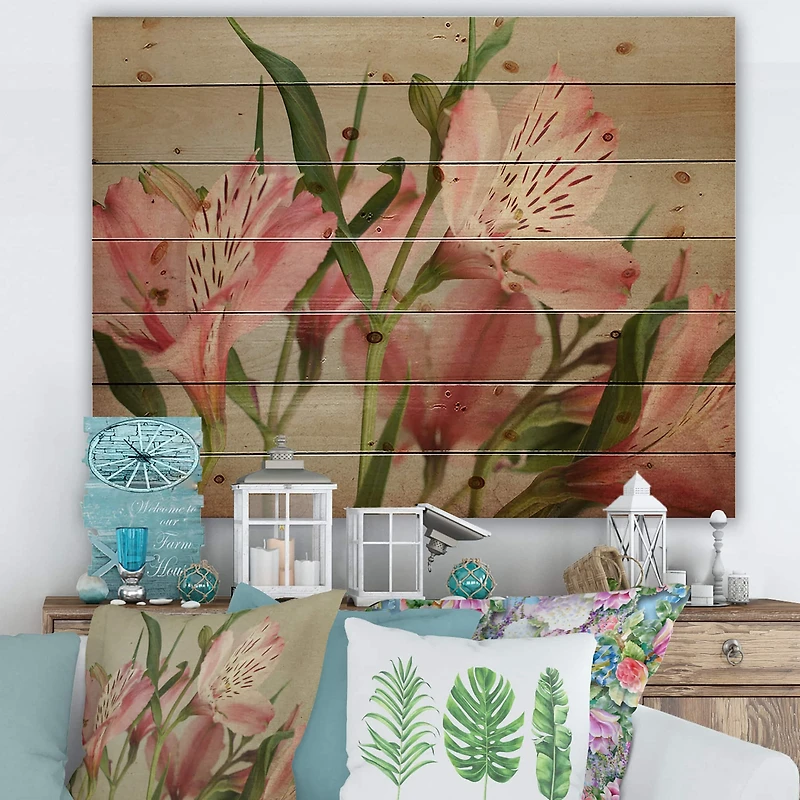 Designart - Retro Alstroemeria Flower