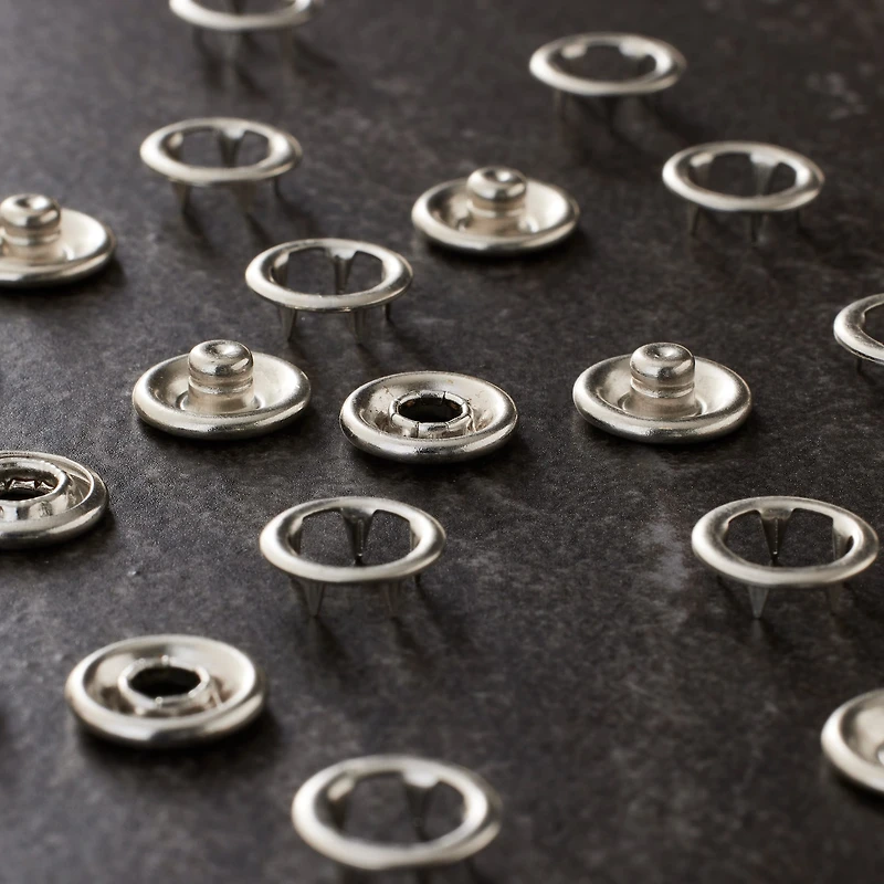 Loops & Threads™ Snap Fasteners