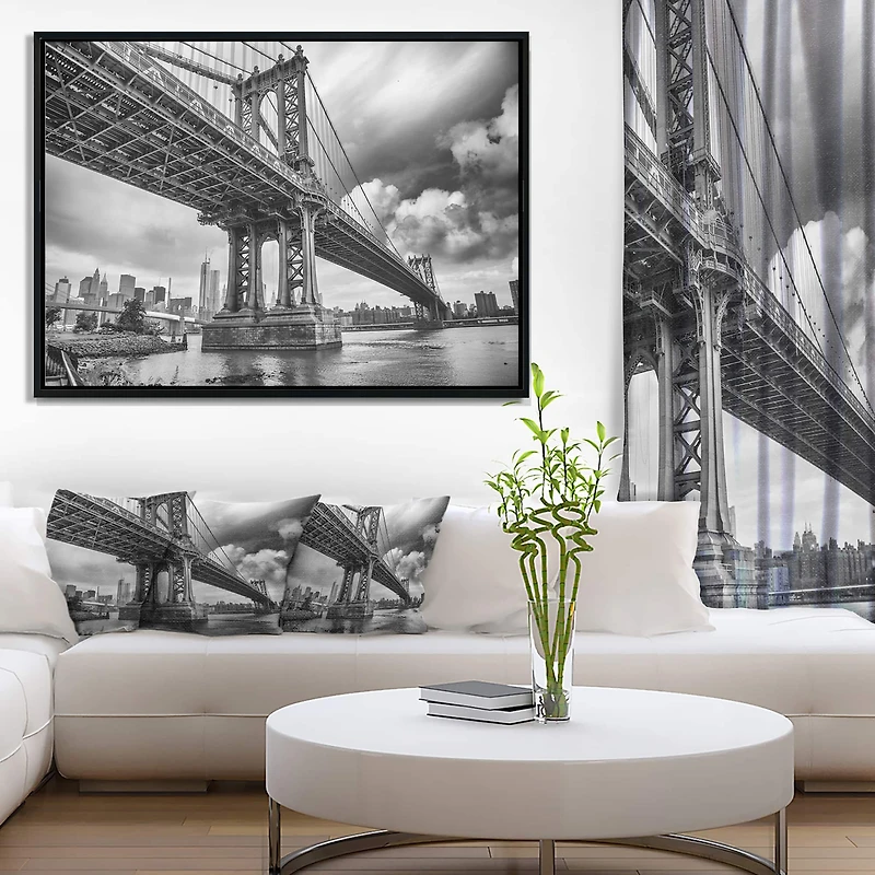 Designart - Manhattan Bridge in Gray Shade