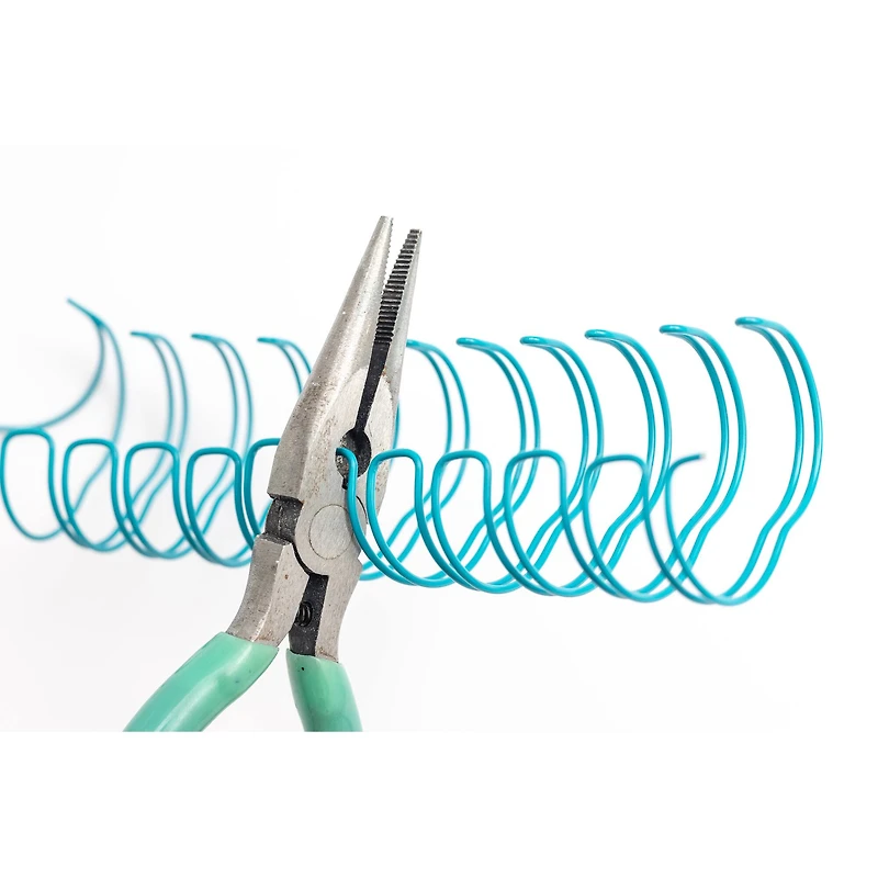 We R Memory Keepers® Cinch Pink Needle Nose Wire Clippers