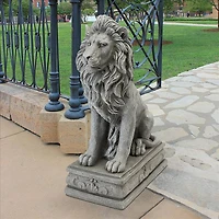 Design Toscano 30" Fouquet Royal Palace Sentinel Lion Statue