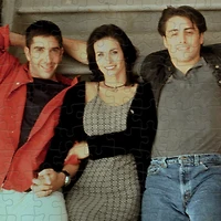 Top Trumps® Friends Stairs 1,000 Piece Jigsaw Puzzle