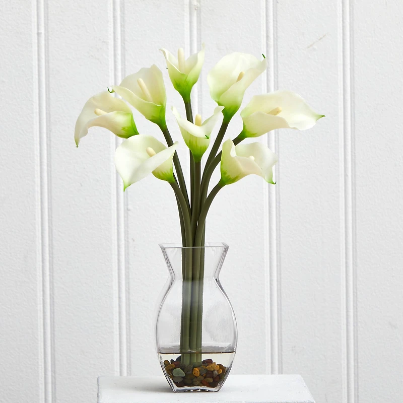 16" Classic Calla Lily Arrangement in Vase