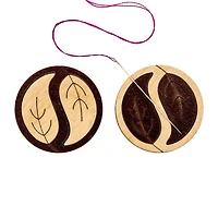 Wonderland Crafts Leaves Double-Sided Magnetic Needle Holder