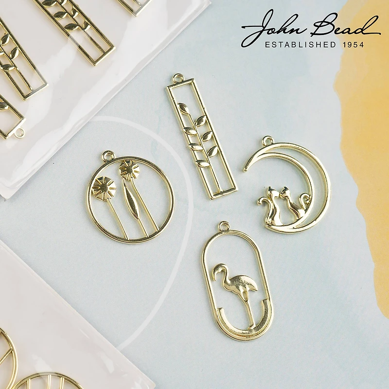 John Bead 26mm Gold Moon with Cats Beadwork Pendants, 4ct.