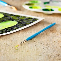 Princeton™ Select™ Artiste Series 3750 Short Handle Liner Brush