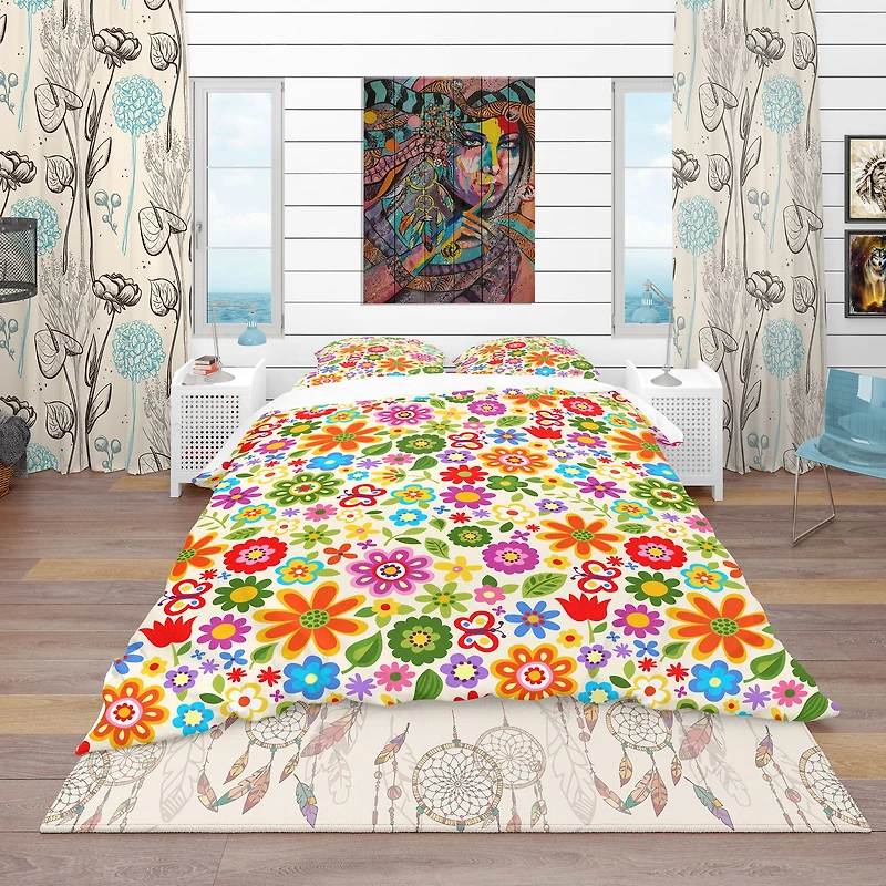 Designart 'Retro Flower Pattern' Bohemian & Eclectic Bedding Set