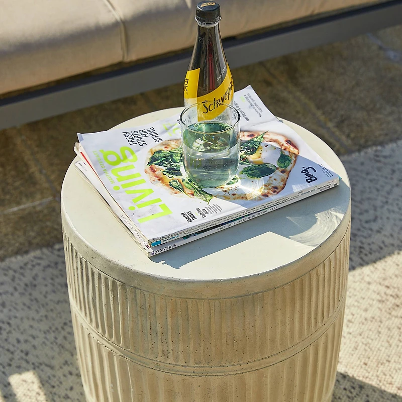 Glitzhome® 18.5" Multi-Functional Textured Garden Stool