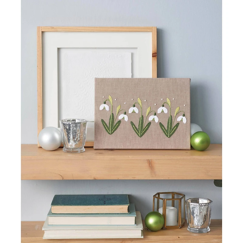 Leisure Arts Seasonal Embroidery Book