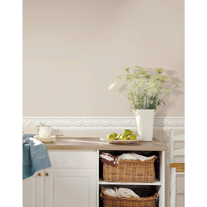 RoomMates Sculpted Architectural Peel & Stick Border