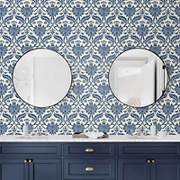 Surface Style Tulip Time Peel & Stick Wallpaper