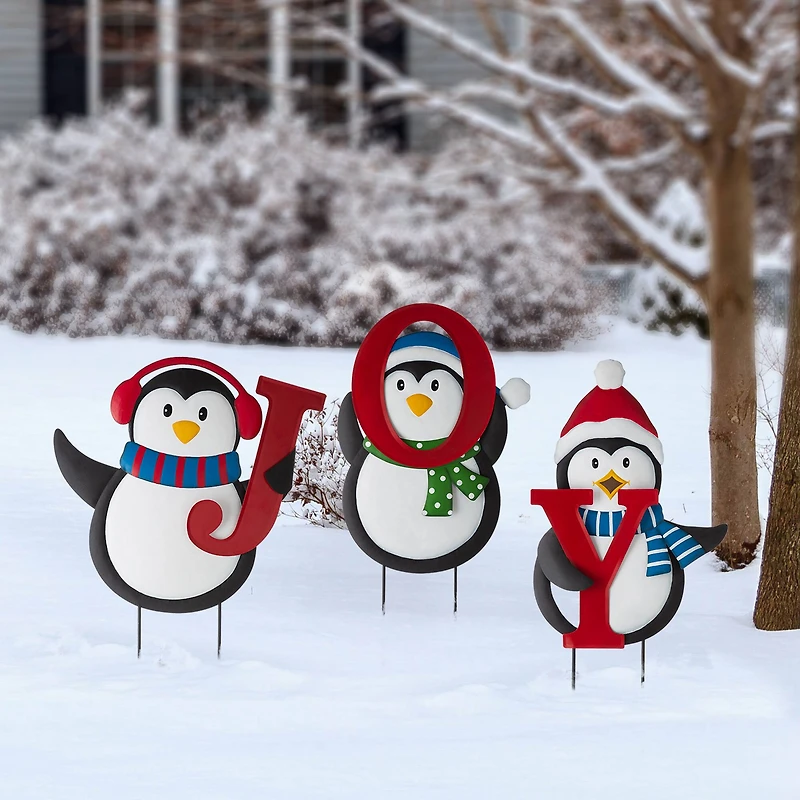 Glitzhome® 3.5ft. Metal Joy Penguin Yard Stake Set