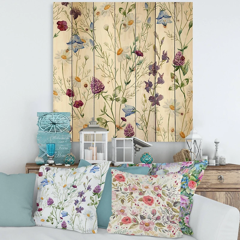 Designart - Wildflowers Chamomile and Clover Bell I