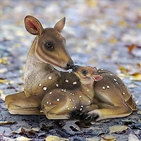 Design Toscano 9.5" Small Mother's Love Doe & Fawn Statue