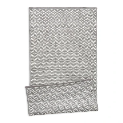 DII® Gray Diamond Outdoor Rug, 3ft. x 6ft.