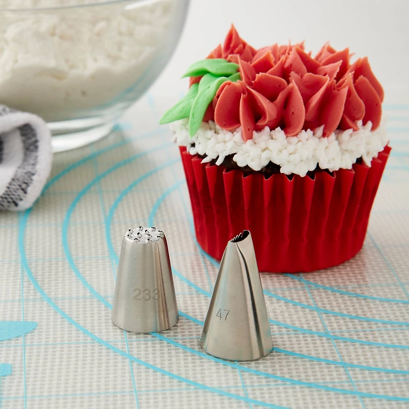 No. 47 Basketweave & No. 233 Hair Decorating Tip Set by Celebrate It™