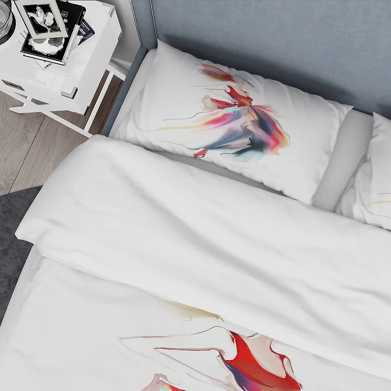 Designart 'Retro Fashion Dress' Portrait Bedding Set